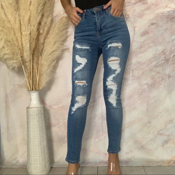 HIGH WAIST DISTRESSED SKINNY JEANS - Picture 2 of 4